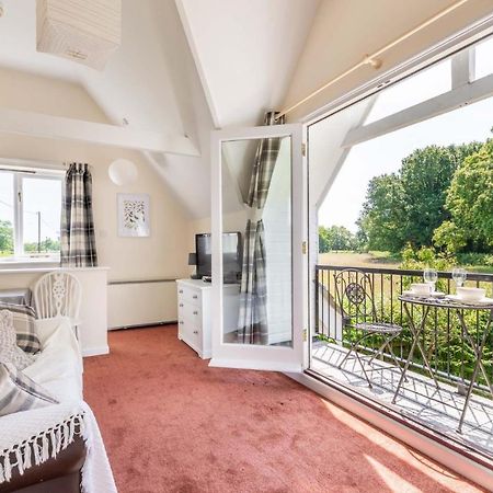 Host & Stay - The Lodge At Alderfen View Neatishead Экстерьер фото